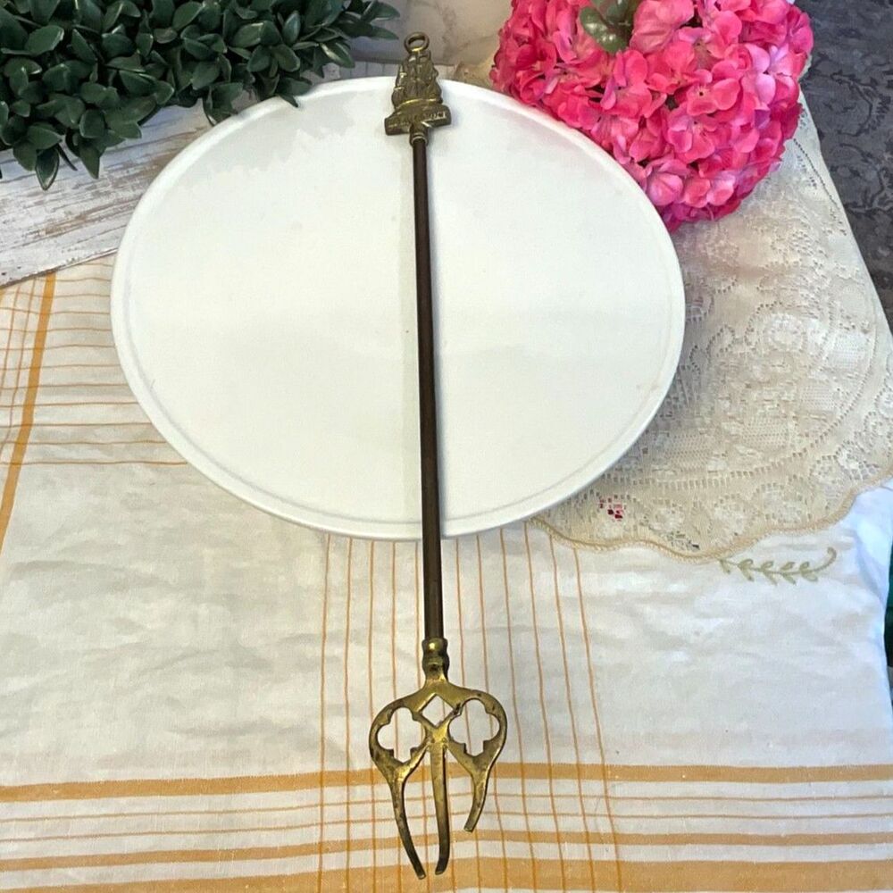 Antique brass English toasting fork The Mayflower